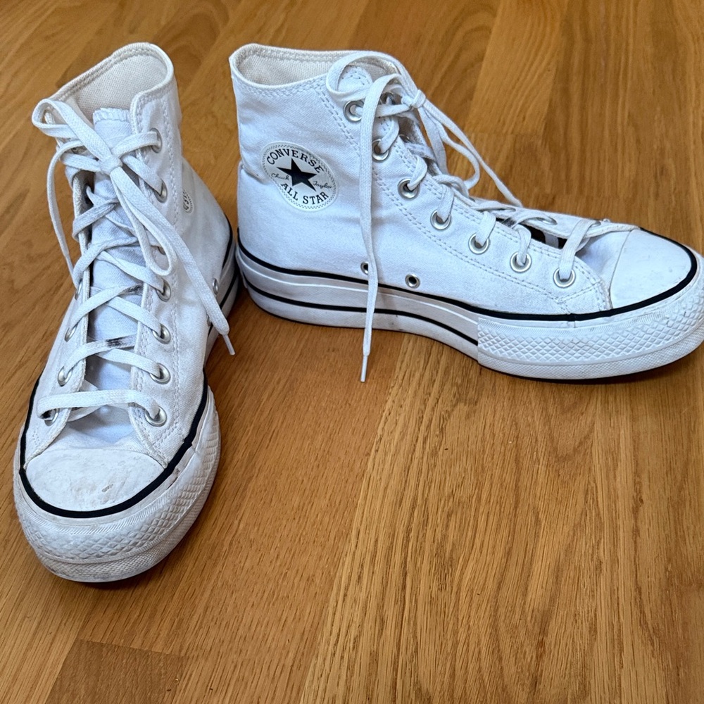 Converse All Star White Canvas High-Tops. Size 8.5